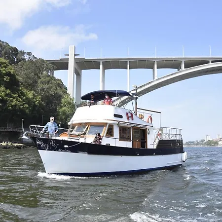 Sailing 360 Night On Board Experience * Vila Nova de Gaia