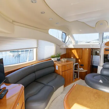 Botel Sailing 360 Night On Board Experience