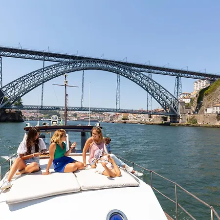 Sailing 360 Night On Board Experience Vila Nova de Gaia