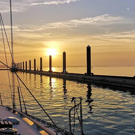 Sailing 360 Night On Board Experience * Vila Nova de Gaia