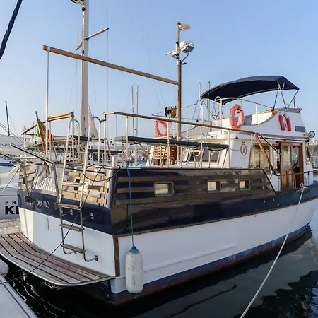 Sailing 360 Night On Board Experience Úszó hotel Vila Nova de Gaia